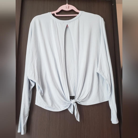 Babaton Open Back Top - Picture 4 of 7